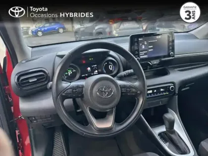 Photo 8 Toyota Yaris  116h Design 5p Pack Confort