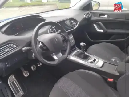 Photo 14 Peugeot 308 Gén. III Ph1 Allure Pack 5