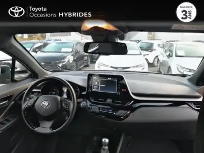 Photo 7 Toyota C-HR  1.8 Hybride 122ch Dynamic Ultimate E-CVT