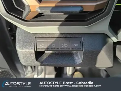 Photo 10 Dacia Duster  1.6 hybrid 140ch Extreme