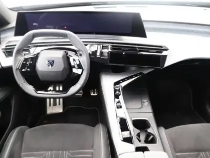 Photo 7 Peugeot 3008  1.2 Hybrid 145ch GT e-DCS6