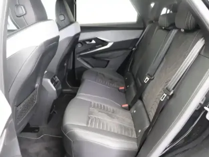 Photo 9 Peugeot 3008  1.2 Hybrid 145ch GT e-DCS6