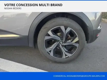 Photo 3 Renault Captur  1.6 E-Tech hybride 145ch Engineered