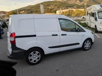 Photo 6 Ford Transit Courier  1.0E 100ch Stop&Start Trend