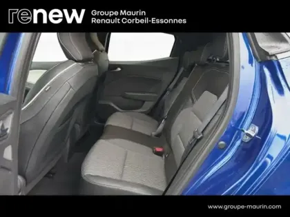 Photo 11 Renault Clio  1.6 E-Tech hybride 140ch Intens -21N