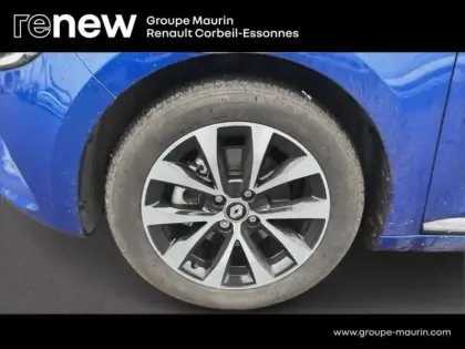 Photo 8 Renault Clio  1.6 E-Tech hybride 140ch Intens -21N