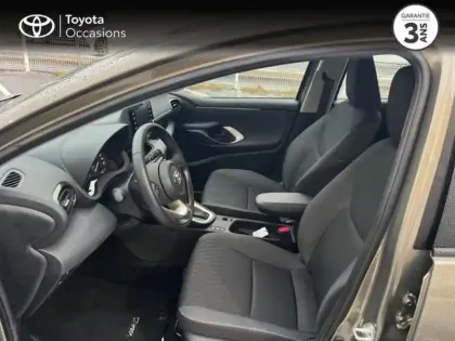 Photo 10 Toyota Yaris  116h Dynamic 5p MY22