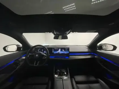 Photo 4 BMW Serie 5 Série 5 Touring 530e 299ch M Sport xDrive