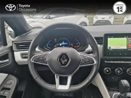 Photo 8 Renault Clio  1.6 E-Tech hybride 140ch Intens -21N