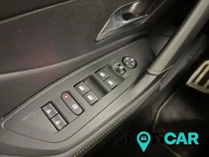 Photo 13 Peugeot 308  e- 156ch First Edition