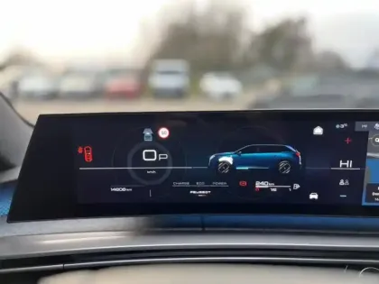 Photo 9 Peugeot 5008  Hybrid 145ch GT e-DCS6