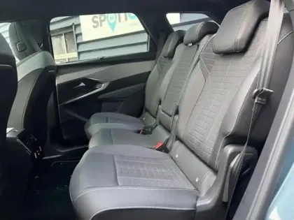 Photo 6 Peugeot 5008  Hybrid 145ch GT e-DCS6