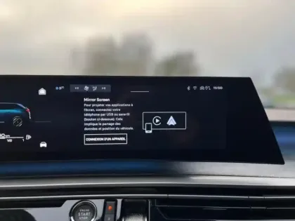 Photo 10 Peugeot 5008  Hybrid 145ch GT e-DCS6