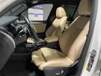 Photo 11 BMW X3  xDrive30e 292ch M Sport