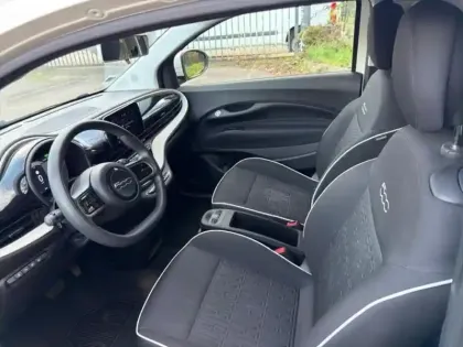 Photo 9 Fiat 500  e 95ch Action Plus