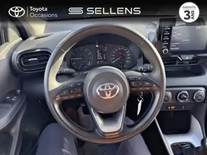 Photo 8 Toyota Yaris  70 VVT-i Dynamic 5p MY22