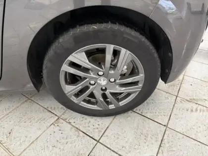 Photo 8 Peugeot 208  1.2 PureTech 100ch S&S Style 118g