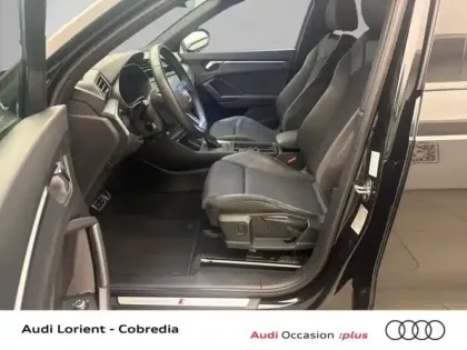 Photo 6 Audi Q3  35 TFSI 150ch Mild Hybrid S line S tronic 7