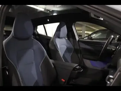 Photo 28 Volvo Ex30  Single Extended Range 272ch Ultra