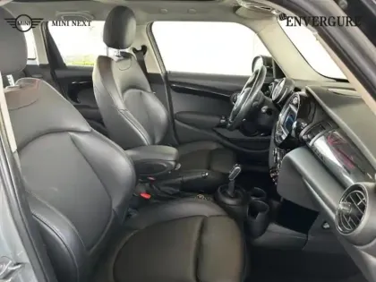 Photo 8 Mini Mini  5 Portes Cooper 136ch Edition Greenwich BVA7 109g