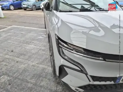 Photo 12 Renault Megane  E-Tech Electric EV60 220ch Iconic super charge