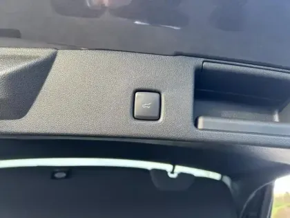 Photo 13 Ford Kuga  2.5 Duratec 180ch Hybrid FlexiFuel ST-Line X Powershift