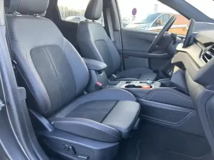 Photo 10 Ford Kuga  2.5 Duratec 180ch Hybrid FlexiFuel ST-Line X Powershift