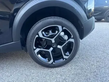 Photo 7 Citroën C3  1.2 Hybride 110ch MAX