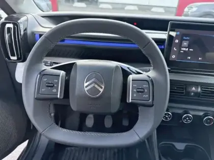 Photo 11 Citroën C3  1.2 Hybride 110ch PLUS