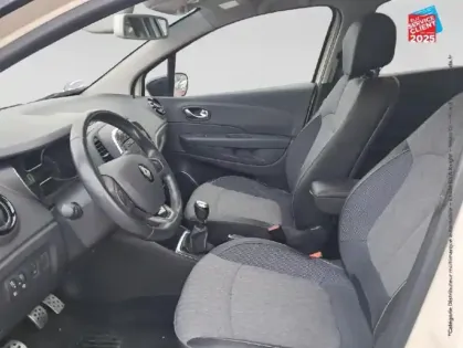 Photo 10 Renault Captur  1.3 TCe 130ch FAP Intens GPS Camera