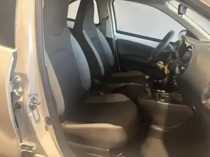 Photo 14 Toyota Aygo X  1.0 VVT-i 72ch Dynamic