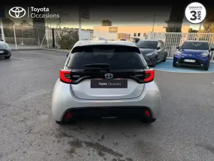 Photo 3 Toyota Yaris  116h Iconic 5p