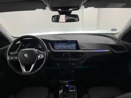 Photo 7 BMW Serie 1 Série 1 118iA 136ch Edition Sport DKG7