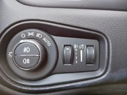 Photo 14 Jeep Renegade  1.5 Turbo T4 130ch MHEV BVR7