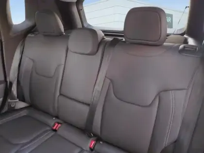 Photo 9 Jeep Renegade  1.5 Turbo T4 130ch MHEV BVR7