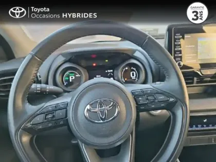 Photo 8 Toyota Yaris  116h Design 5p