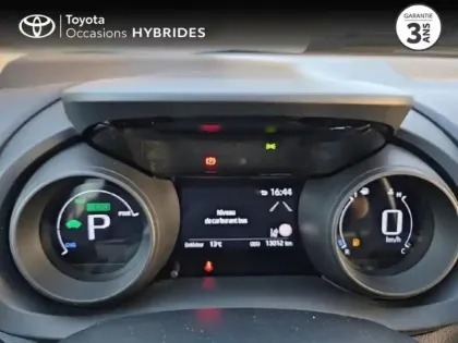 Photo 13 Toyota Yaris  116h Design 5p