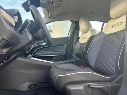 Photo 8 Fiat 600  1.2 Hybrid Turbo 110ch Icône eDCT6