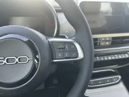 Photo 12 Fiat 600  1.2 Hybrid Turbo 110ch Icône eDCT6