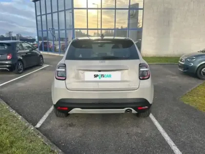 Photo 4 Fiat 600  1.2 Hybrid Turbo 110ch Icône eDCT6