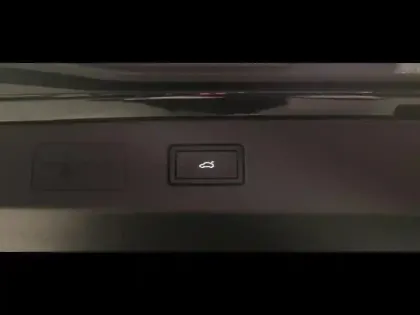 Photo 11 Volkswagen T-roc  1.5 eTSI 150ch R-Line DSG7