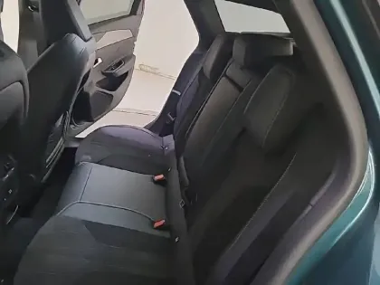 Photo 31 Peugeot 308  SW BlueHDi 130ch S&S EAT8