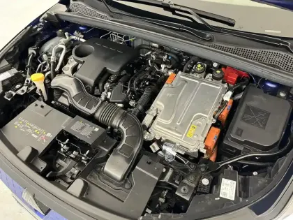 Photo 20 Renault Captur  E-Tech full hybrid 145 ch