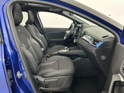 Photo 11 Renault Captur  E-Tech full hybrid 145 ch