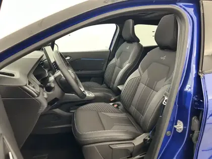 Photo 15 Renault Captur  E-Tech full hybrid 145 ch