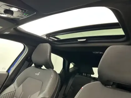 Photo 22 Renault Captur  E-Tech full hybrid 145 ch