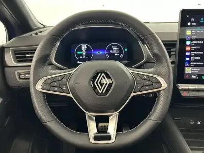 Photo 10 Renault Captur  E-Tech full hybrid 145 ch