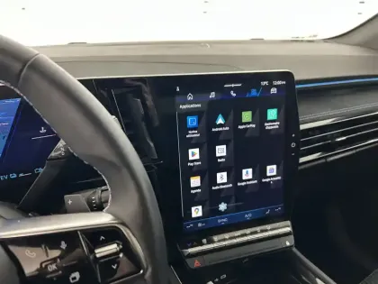 Photo 13 Renault Austral  E-Tech full hybrid 200 GSR2