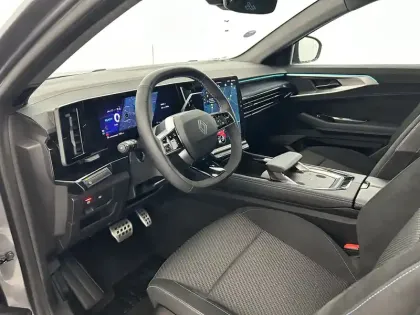 Photo 9 Renault Austral  E-Tech full hybrid 200 GSR2