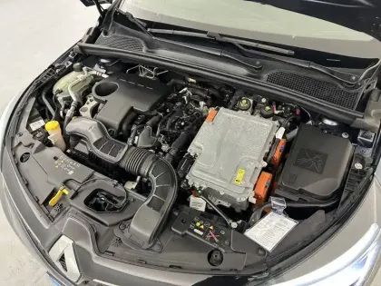 Photo 29 Renault Clio  E-Tech 140